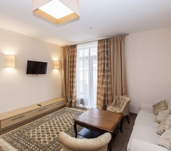 Люкс (без балкона) в ArtiLand