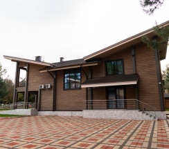 Коттедж с балконом в Литфонд