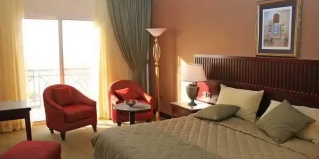 Рас-эль-Хайма: Курортный отель Golden Tulip Khatt Springs Resort & Spa