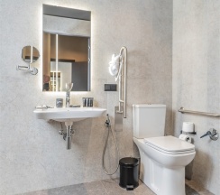 Семейный Супериор для маломобильных гостей в Rilas Hotel 4