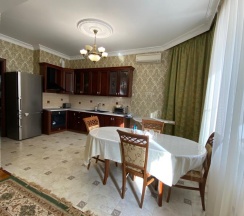 3-комнатные апартаменты люкс семейные в Apart Ru Hotel