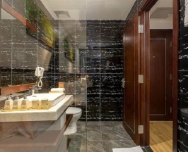 Семейный номер с балконом в Отель Aria Grand Hotel & Spa