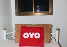 Одноместный номер Economy односпальная кровать в OYO 985 The Twins Hostel