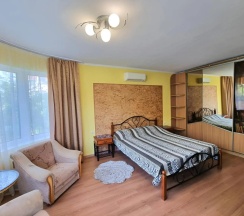 Двухместный люкс с балконом и с красивым видом из окна двуспальная кровать в Милана