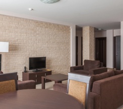 Апартаменты Superior c 1 комнатой с балконом и с красивым видом из окна в Комплекс апартаментов Комфорт