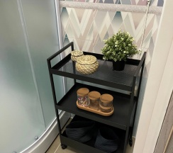 Пятиместный коттедж с 3 комнатами с красивым видом из окна в Нептун-2