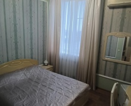 Номер стандарт в Акрополь