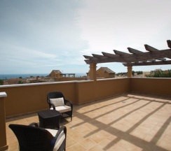 Вилла с 5 комнатами с видом на море в Villas Av Los Altos De Marbella