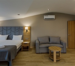 Junior Suite с балконом в Афалина