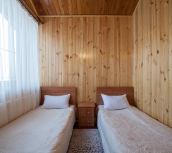 Номер эконом с 2 односпальными кроватями (с завтраком) в Kaskad house