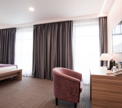 Стандарт "Classic" c двуспальной кроватью в Harbor Club Hotel