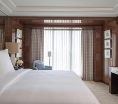 Двухместный люкс Westminster двуспальная кровать в Four Seasons Hotel London at Park Lane