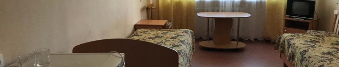 Место в трехместном экономе (№ 308, 306) в АэроОтель