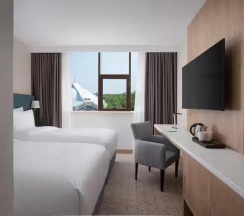 Двухместный номер с видом на город 2 отдельные кровати в DoubleTree by Hilton Shymkent