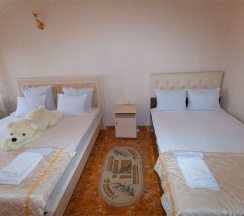 СЕМЕЙНЫЙ 2-х комнатный (4-местный) на 3 этаже. Старый номерной фонд в MaxxRoyal