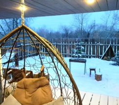 Коттедж Хай-Тэк в Побег из квартиры