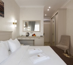Комфорт с балконом в Cascade Resort by Stellar Hotels