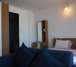 Номер Superior с балконом и с видом на город в Wilai Guesthouse