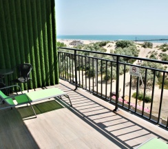 3-местный номер полулюкс с террасой в Браво