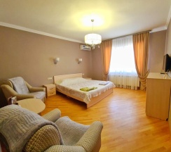 Двухместный Полулюкс с двухспальной кроватью №2 в Усадьба уюта