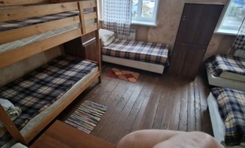 Шестиместный номер Economy (общая ванная комната) в В городе N