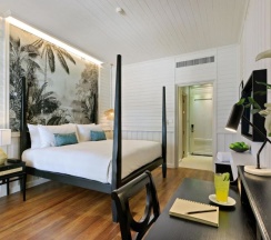 Двухместный номер Superior с балконом двуспальная кровать в Отель Outrigger Koh Samui Beach Resort