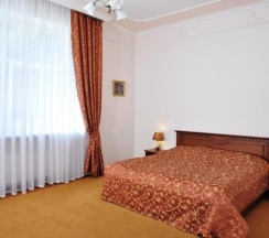 Люкс двухкомнатный в Империал