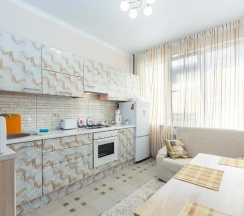 Апартаменты c 1 комнатой с балконом и рядом с пляжем в Апартаменты Apartment on Primorskaya