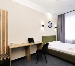 ПОЛУЛЮКС в Елисеефф арбат отель