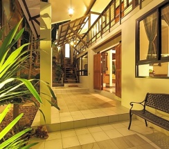 Двухместная вилла двуспальная кровать в Kata Tranquil Villa