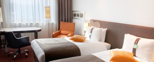 Двухместный номер Superior Standard 2 отдельные кровати в Holiday Inn Almaty