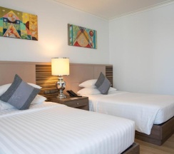 Трёхместный семейный номер Premier North Tower в The Berkeley Hotel Pratunam