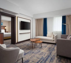 Люкс Senior с видом на город в Courtyard by Marriott Tashkent