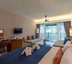 Номер Premier с частичным видом на океан в Southsea Khaolak Beach Resort