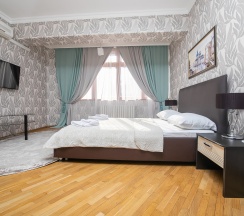 Люкс 3-х комнатный с кухней и балконом 4-х местный в Жемчуг