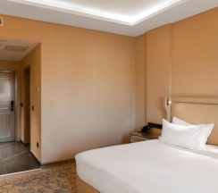 Двухместный номер Standard двуспальная кровать в Mövenpick Samarkand