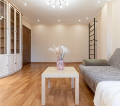 3-комнатные апартаменты улучшенные с балконом для 5 гостей в Степаненков