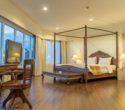 Люкс с балконом в Cera Resort Chaam