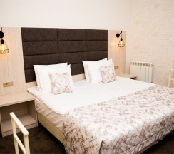 Трехкомнатный Семейный Номер в Пассаж