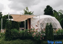 Тент с видом на сад в Oh La La Glamping Khaoyai