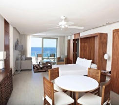Люкс Finisterra c 1 комнатой в Sandos Finisterra All Inclusive