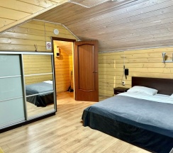 Четырёхместный ОТЕЛЬ 6 в Командор