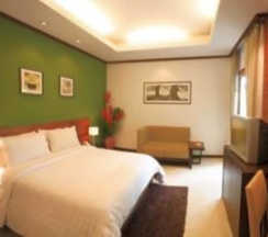 Одноместный номер Standard с видом на сад двуспальная кровать в Thai House Beach Resort