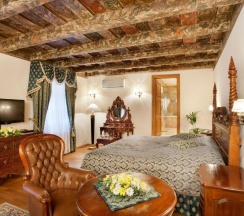Двухместный номер Deluxe двуспальная кровать в Hotel U Prince Prague by BHG