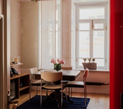 Hyena Suite в Рихтер