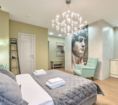 Улучшенный номер с кроватью размера «king-size» в Питер