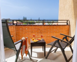 Двухместный номер с балконом 2 отдельные кровати в MUR Hotel Neptuno Gran Canaria - Adults Only