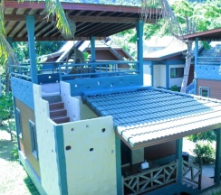 Двухместное бунгало Air-Con Deluxe двуспальная кровать в Kaibae Beach Resort