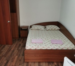 Трёхместный номер Standard с балконом в Гостевой дом