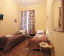 Двухместный  номер ( 2 кровати) в МК Краски